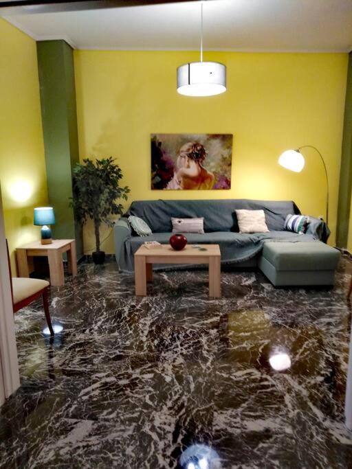 Thissio Apartment Philoxenia Atene Esterno foto