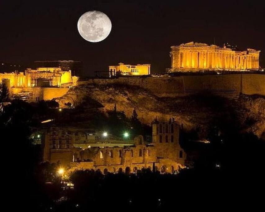 Thissio Apartment Philoxenia Atene Esterno foto