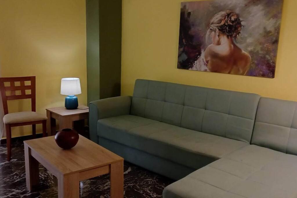 Thissio Apartment Philoxenia Atene Esterno foto