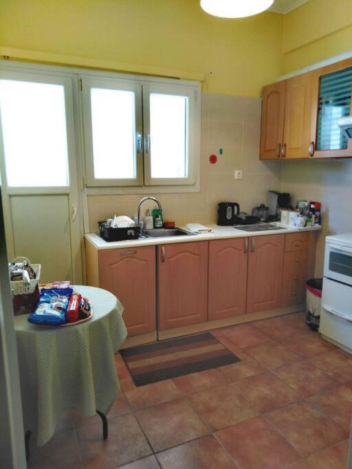 Thissio Apartment Philoxenia Atene Esterno foto
